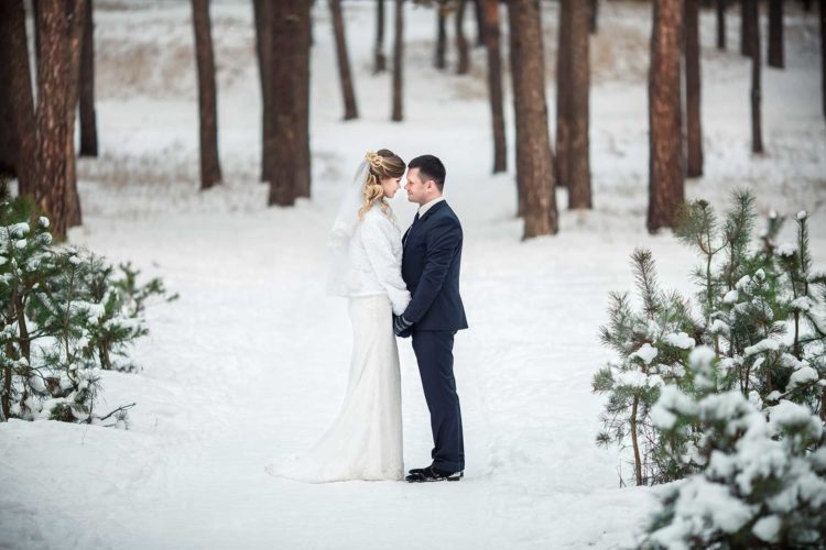 Stola Tuch In Ivory Fur Die Braut Am Der Hochzeit