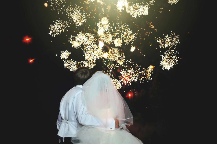 Genehmigung Fur Ein Feuerwerk Zur Hochzeit Alles Was Ihr Wissen Musst